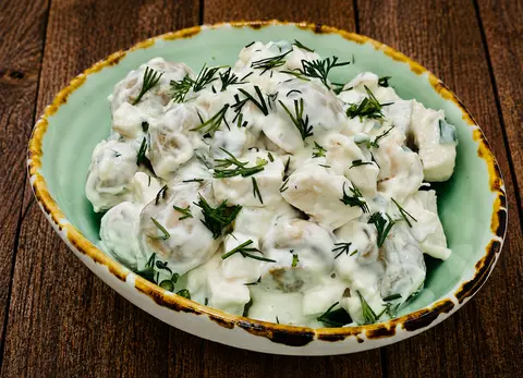 Salată de ciuperci cu pui
